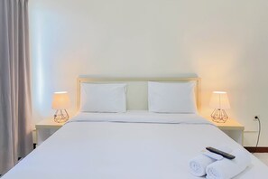 Minibar, free WiFi - Nice Studio (No Kitchen) Grand Palace Kemayoran Apartment (Jakarta)