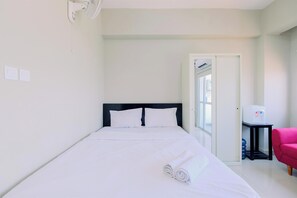 Studio | Free WiFi - Homey And Restful Studio Royal Sentul Park Apartment (Bogor)