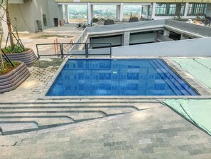 室外游泳池