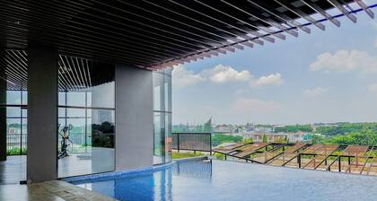 Comfy And Modern Studio Room The Ayoma Apartment