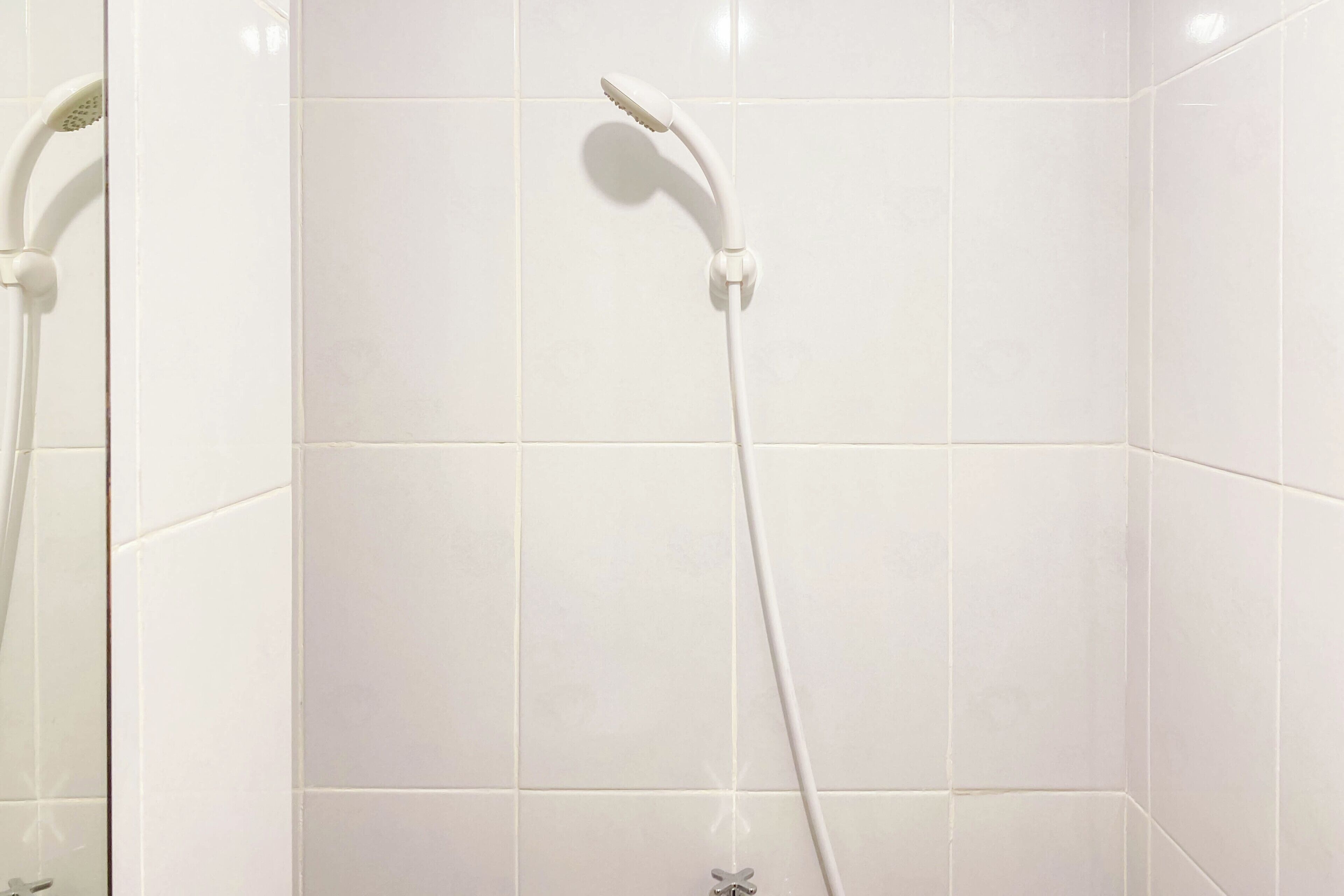 Ducha, toallas, jabón, shampoo