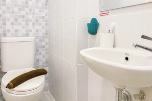 Studio | Bad | Dusj, håndklær, såpe og sjampo