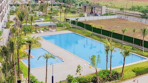Exterior - Cozy Living Studio Sky House Bsd Apartment Near Aeon Mall (Pagedangan)