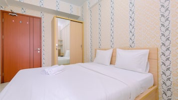 Studio | Desk, free WiFi