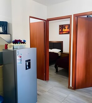 2 makuuhuonetta, silitysrauta/-lauta, internet, vuodevaatteet