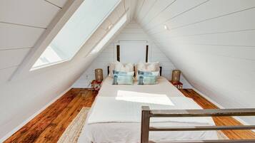 1 slaapkamer, een bureau, gratis wifi, beddengoed