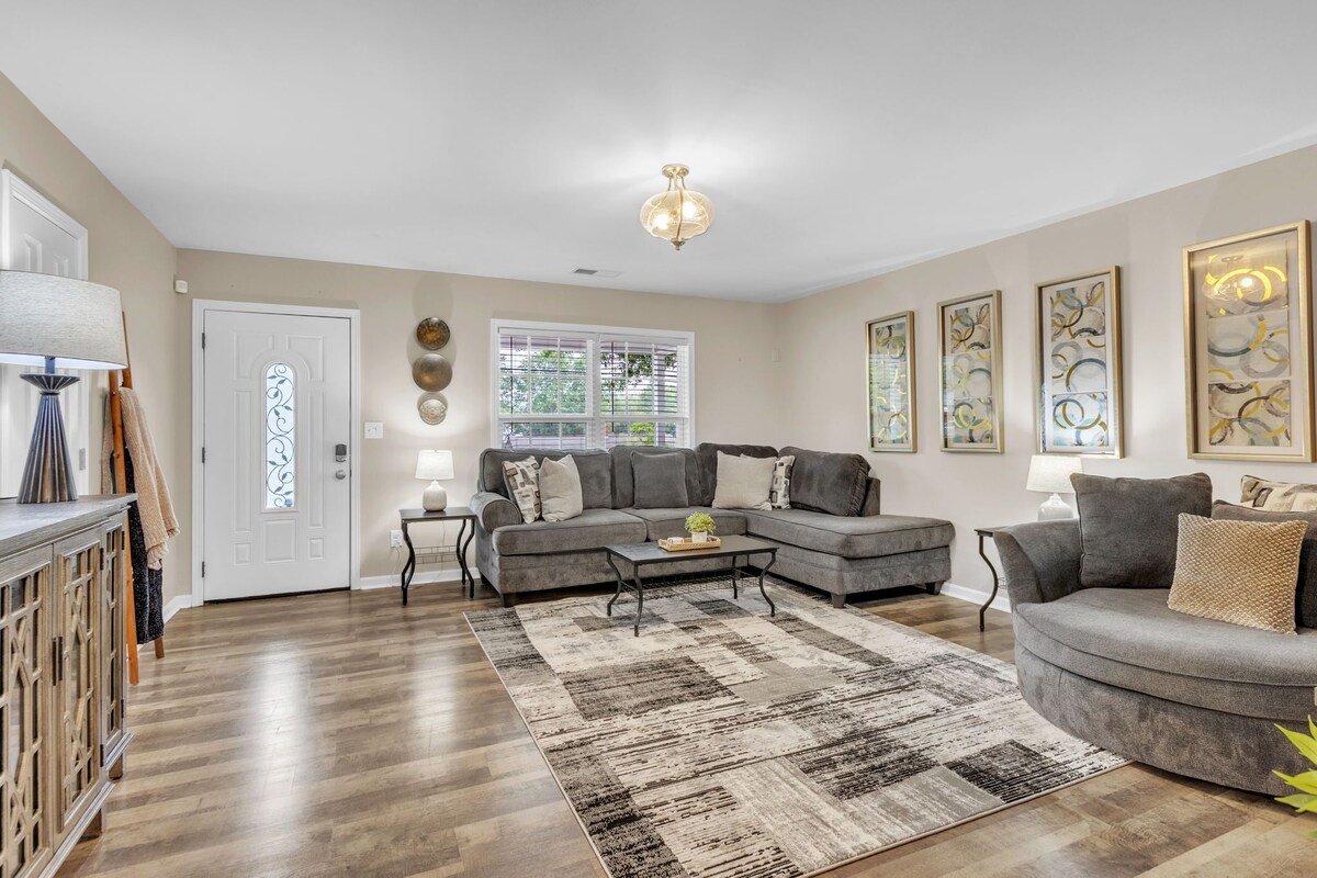 Photo 9 of 3BR - Pet-Friendly & Close to Downtown Greer