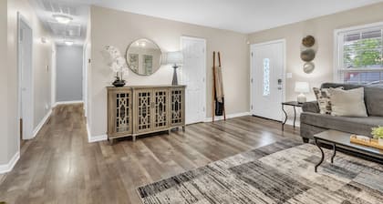 3BR - Pet-Friendly & Close to Downtown Greer