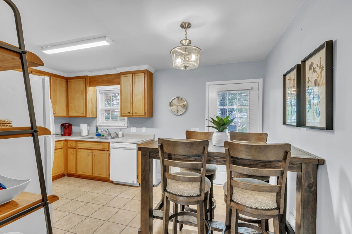 Photo 13 of 3BR - Pet-Friendly & Close to Downtown Greer