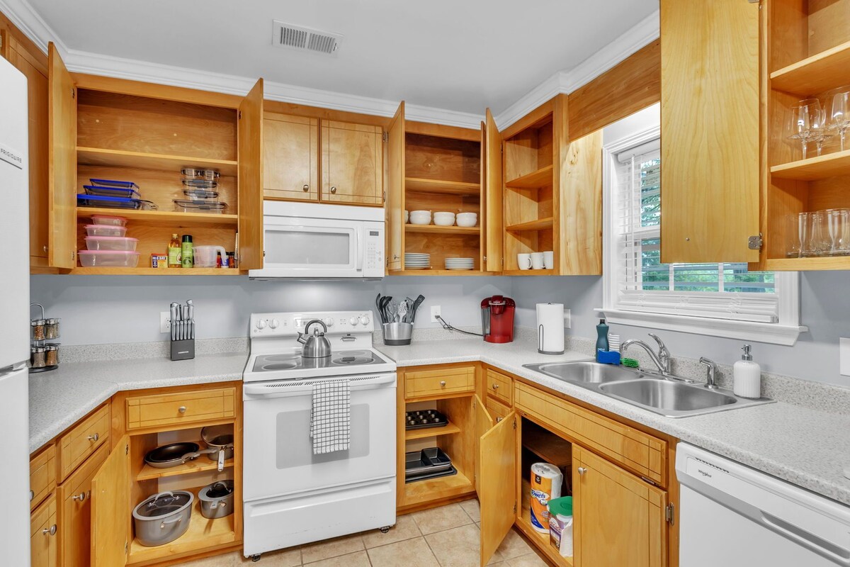 Photo 14 of 3BR - Pet-Friendly & Close to Downtown Greer
