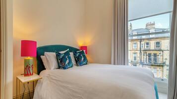 3 bedrooms, free WiFi, bed sheets