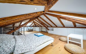 3 bedrooms, free WiFi, bed sheets - Awesome home in Koromacno (Koromacno)