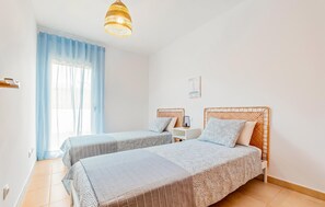 3 chambres, lit parapluie, Wi-Fi gratuit, draps fournis