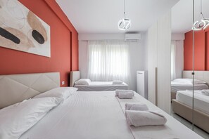 1 slaapkamer, een strijkplank/strijkijzer, wifi, beddengoed