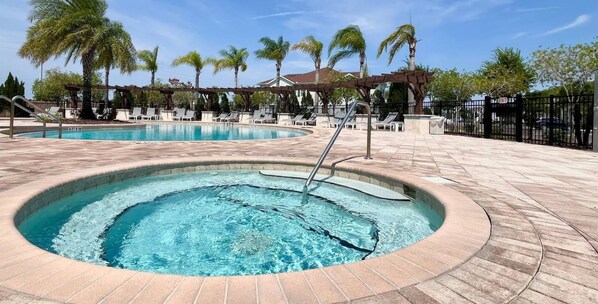 Pool - Spacious 4-Bedroom Family Retreat Near Disneyland (Kissimmee)