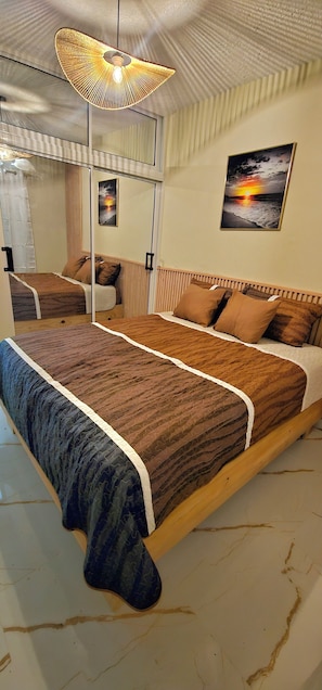 Basic Apartment, 2 Bedrooms, Balcony, City View - Lila House (Samaná)