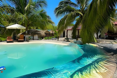 Casa Edén Playa las Saladita