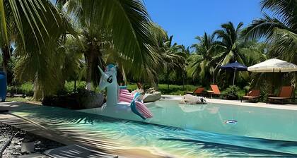 Casa Luna Playa la saladita surf