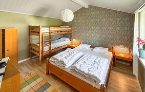 1 bedroom, free WiFi, bed sheets