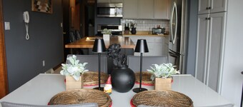 WhiSki Cabin - 12 Acres With a Mountain View!