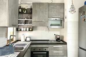 Refrigerador, horno, lavavajillas