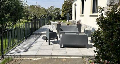 901-magnifique Maison Offrant une Oasis de Verdure