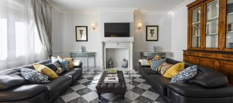 Ippopotamo in Florence by Mmega