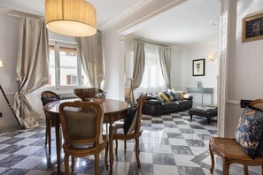 Uklassifisert bilde, 4 av 65, knapp