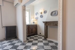 Interior - Ippopotamo in Florence by Mmega (Firenze)