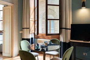 Dining - Vigna Nuova apartment by Mmega (Firenze)