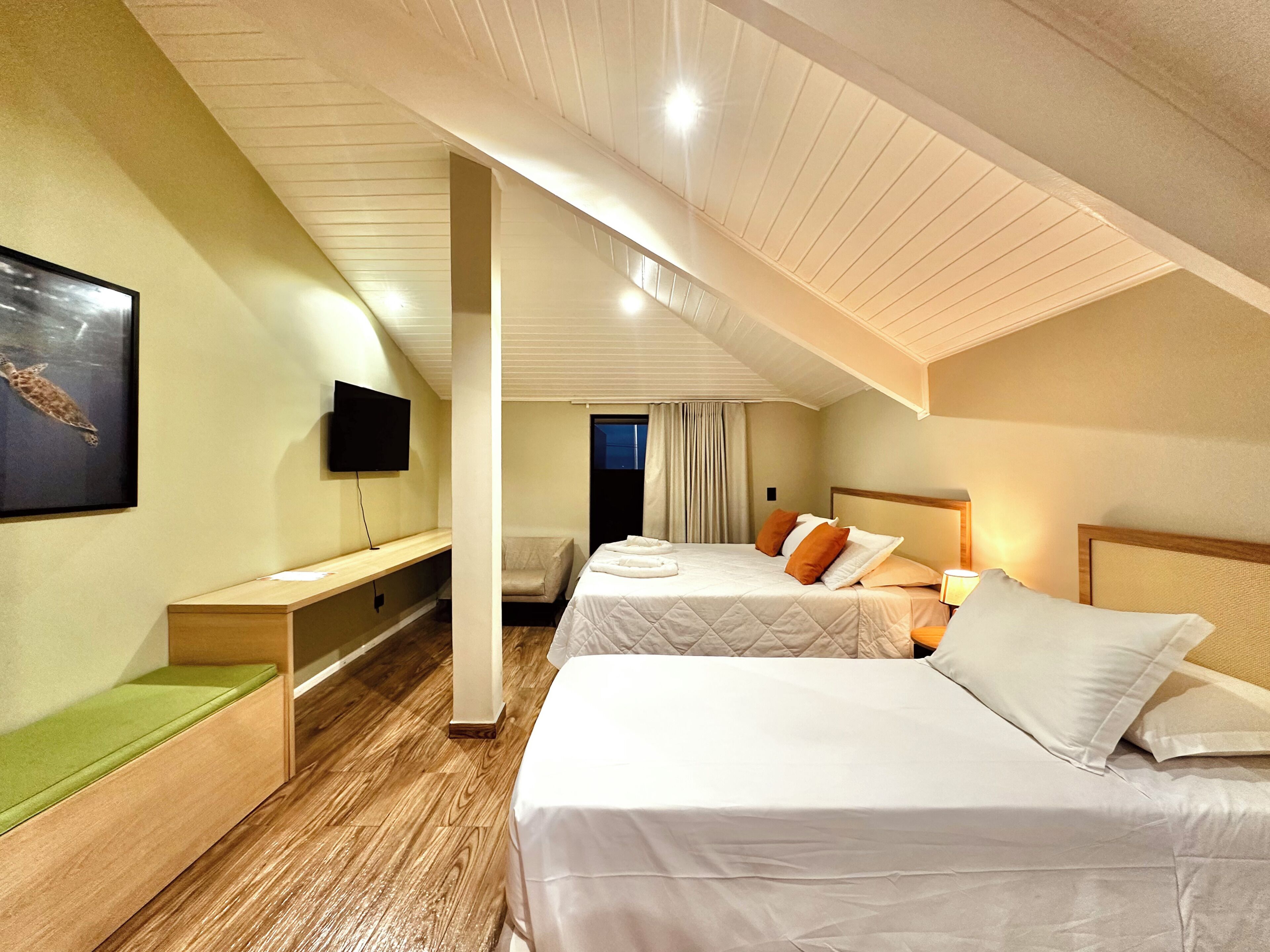 Free WiFi, bed sheets