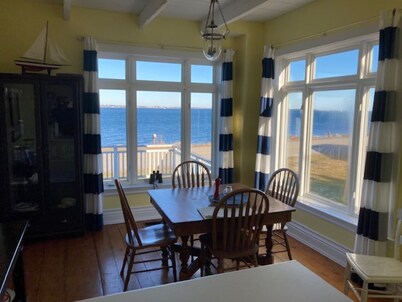 Oceanfront 3-Bedroom Captain's House