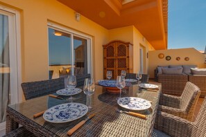 Outdoor dining - Apartment; sea views, large terrace, close to beach; El Faro, Mijas (Mijas)