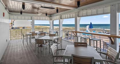 Heron's Crossing at Lost Key Golf & Beach Club | BIG Dog-Friendly | Beach Getaways