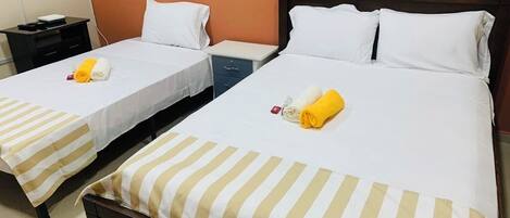 1 bedroom, desk, laptop workspace, free WiFi