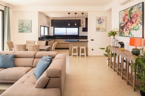 TV - Caprica| Indulge in Serene Opulence at Las Breñas, Lanzarote. (Las Breñas)