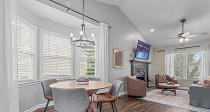 Weekday Savings! 3BR Stay Close to Downtown