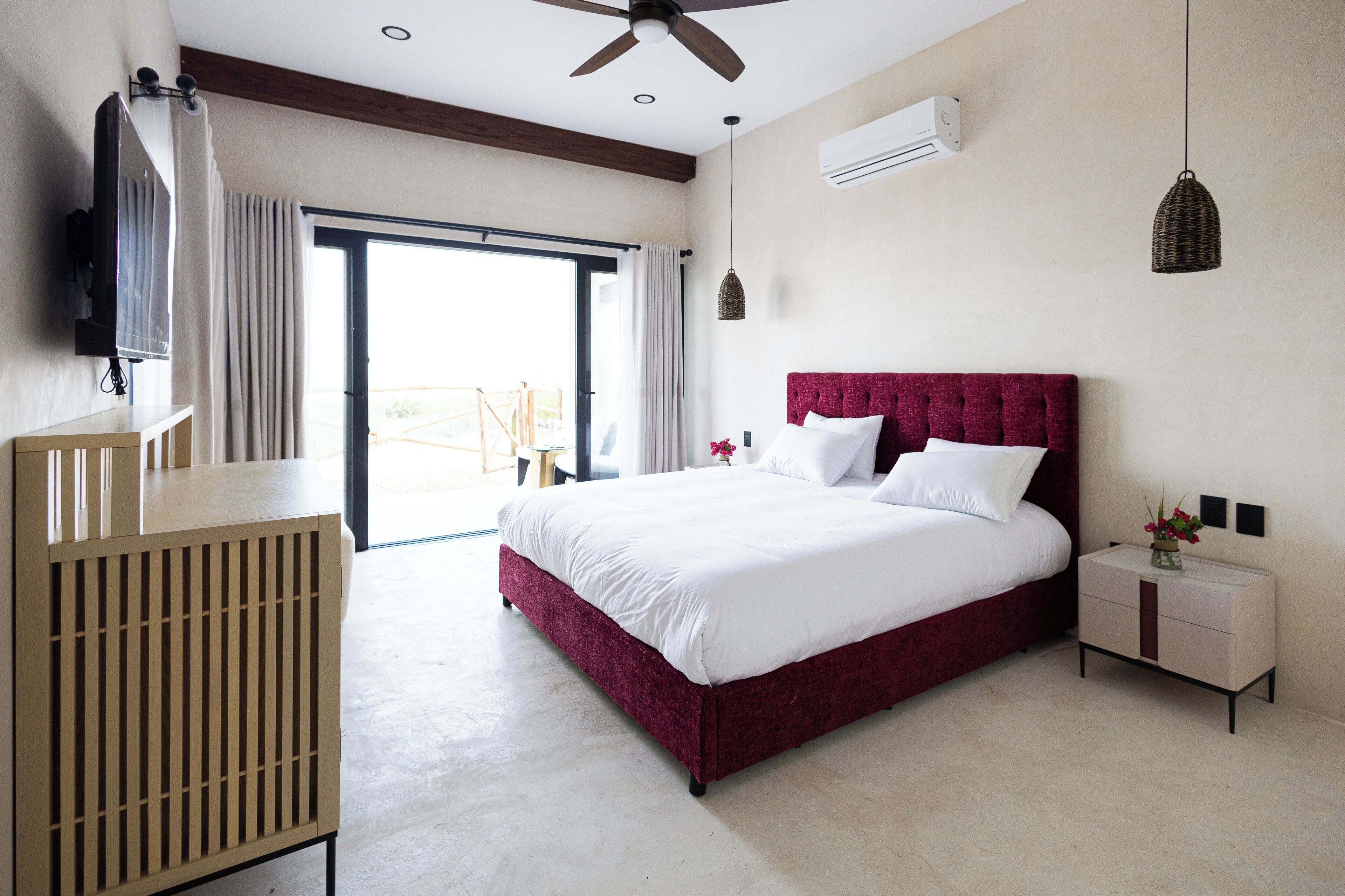 豪華開放式套房, 1 張特大雙人床, 海景, 山間 | 高級寢具、羽絨被、舒適加層、獨特裝潢