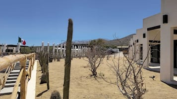 Mặt tiền nơi lưu trú