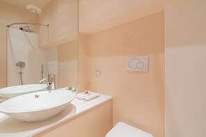 Bidet - Fabulous residence overlooking Piazza Erbe (Verona)