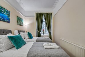 2 bedrooms, iron/ironing board, free WiFi, bed sheets
