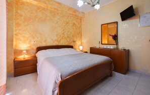 2 chambres, fer et planche à repasser, Wi-Fi gratuit