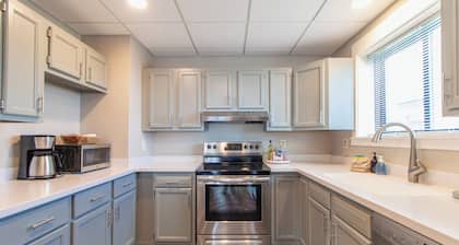 Shore View Haven | In the Heart of Downtown