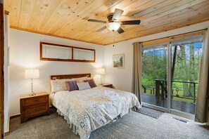 2 soverom, skrivebord, wi-fi (inkludert) og sengetøy