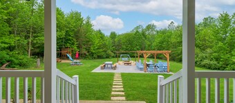 Eagle Point! Discover serenity in our secluded oasis! Hagar Shores park/Beach area
