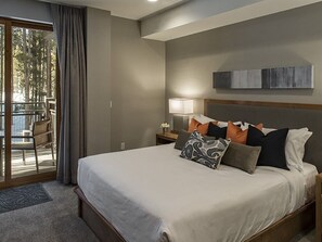 1 dormitorio, tabla de planchar con plancha, wifi y ropa de cama