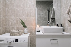 Kostenlose Toilettenartikel, Haartrockner