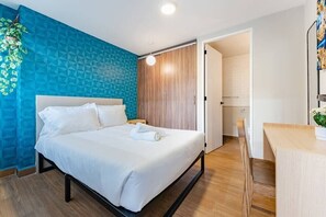16 chambres, Wi-Fi, draps fournis