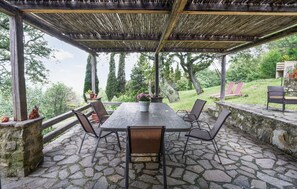 Outdoor dining - Cozy home in Stribugliano with WiFi (Stribugliano)
