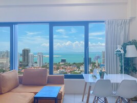 Apartamento superior, 1 cama de matrimonio grande con sofá cama, vistas al mar | Vistas desde la habitación